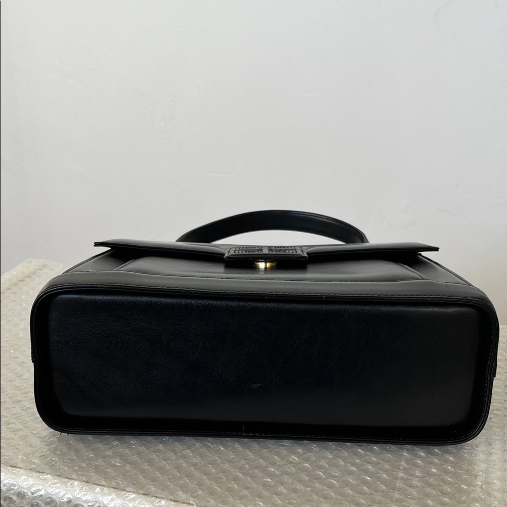 Elegant Givenchy Black Handbag - Picture 9 of 13